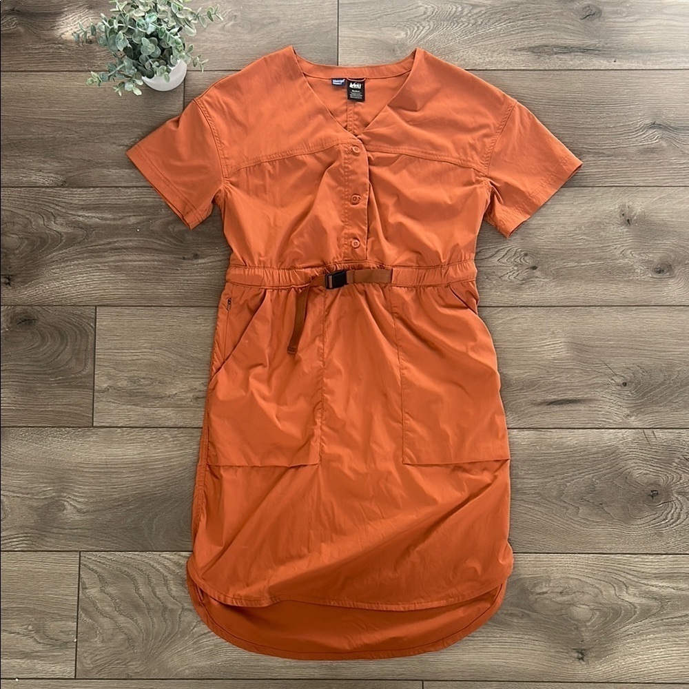 Women's REI Orange Short Sleeve Dress Size Medium - Picture 2 of 8